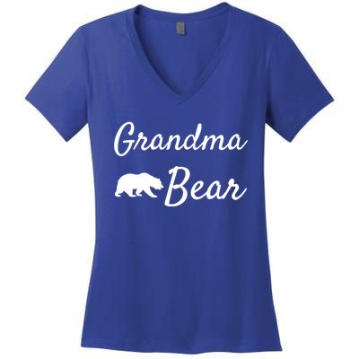 Grandma Bear Gift Christmas Papa Bear Mama Bear Bear Gift Women's V-Neck T-Shirt