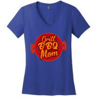 Grill Bbq Mom Grilling Chef Cook Mommy Mothers Day Gift Cool Gift Women's V-Neck T-Shirt