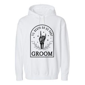 Groom Bride Skeleton Gothic Halloween Engagement Wedding Garment-Dyed Fleece Hoodie