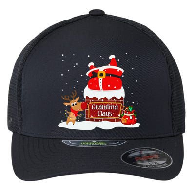 Grandma Claus Fat Santa Stuck In The Chimney Christmas Flexfit Unipanel Trucker Cap