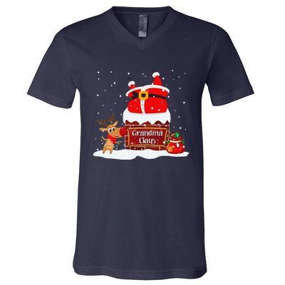 Grandma Claus Fat Santa Stuck In The Chimney Christmas V-Neck T-Shirt