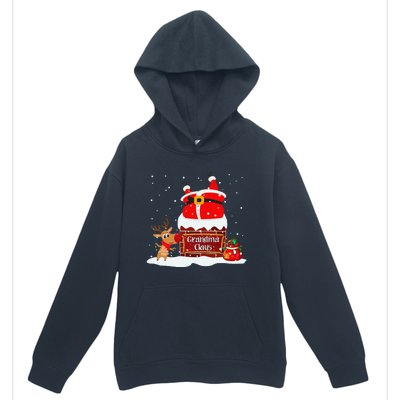 Grandma Claus Fat Santa Stuck In The Chimney Christmas Urban Pullover Hoodie