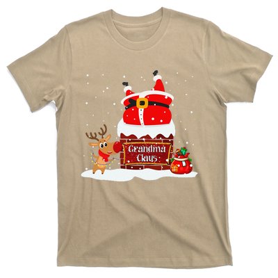 Grandma Claus Fat Santa Stuck In The Chimney Christmas T-Shirt