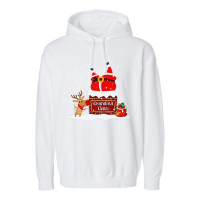 Grandma Claus Fat Santa Stuck In The Chimney Christmas Garment-Dyed Fleece Hoodie