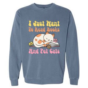 Groovy Cat Lovers And Bookworms Design For Readers Garment-Dyed Sweatshirt