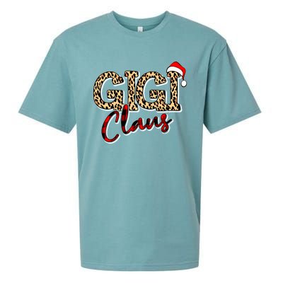 Grandma Christmas Santa Hat Gigi Claus Leopard Buffalo Plaid Gift Sueded Cloud Jersey T-Shirt