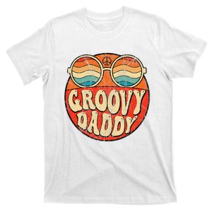 Groovy Daddy 70s Aesthetic Nostalgia 1970's Retro Dad T-Shirt