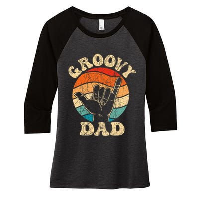 Groovy Dad 70s Aesthetic Nostalgia 1970s Retro Women's Tri-Blend 3/4-Sleeve Raglan Shirt