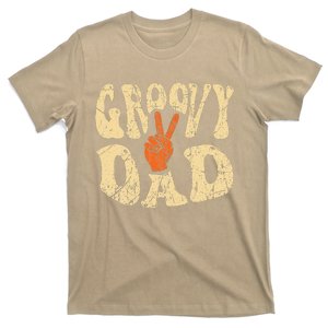 Groovy Dad 70s Aesthetic Nostalgia 1970s Retro Dad Gift T-Shirt