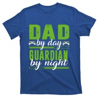 Gaming Dad Gift Funny Gamer Dad Gift T-Shirt