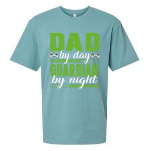 Gaming Dad Gift Funny Gamer Dad Gift Sueded Cloud Jersey T-Shirt