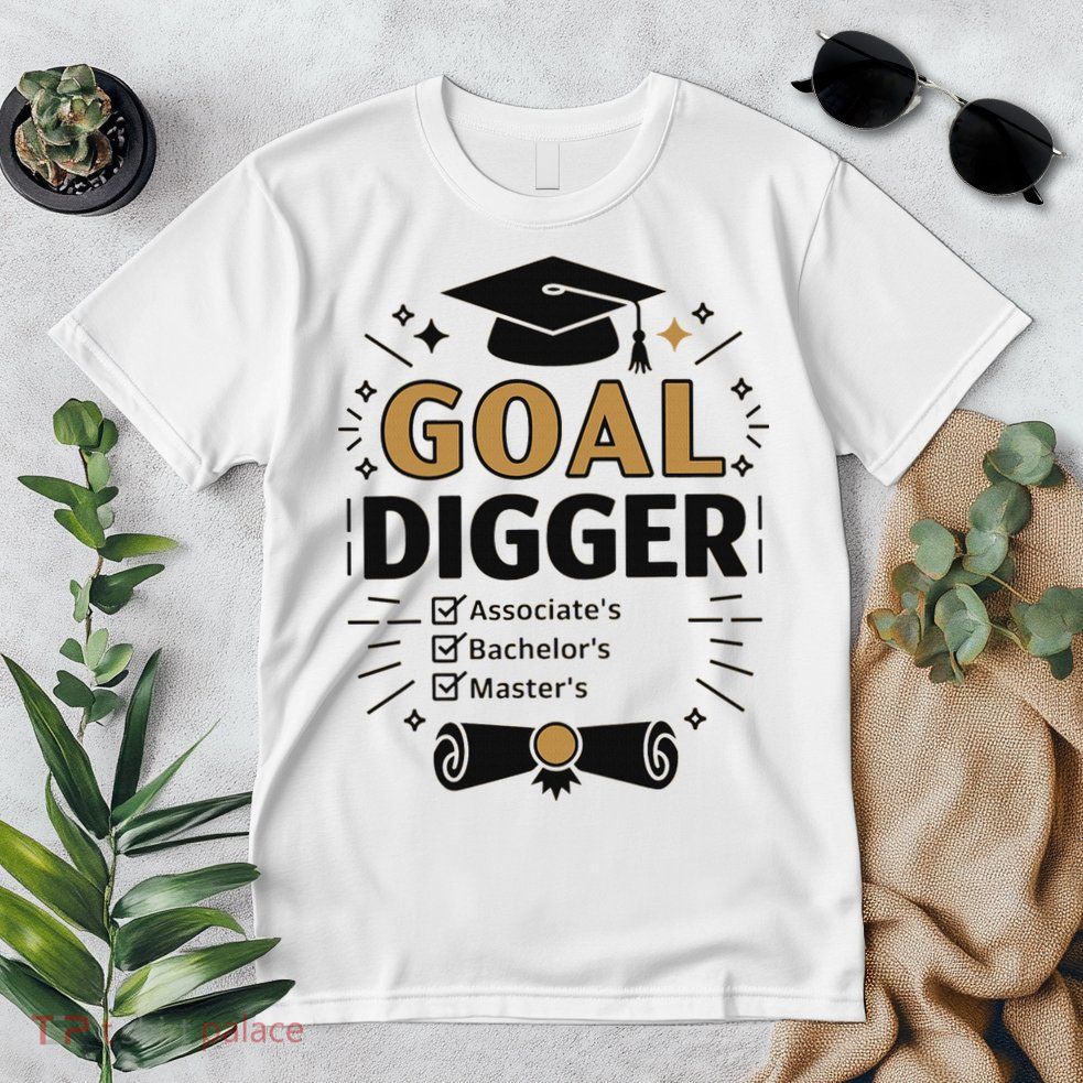 Goal Digger Graduation Checklist Design Premium T-Shirt