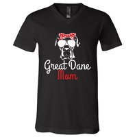 Great Dane Mom Vintage Funny Cute Dog Great Dane Mama V-Neck T-Shirt