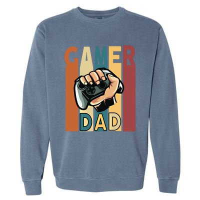 Gamer Dad Retro Vintage Gaming Fathers Day Gift Garment-Dyed Sweatshirt