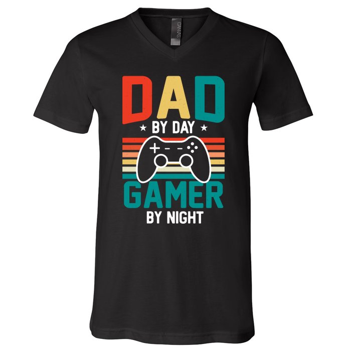 Gamer Dad T Design V-Neck T-Shirt