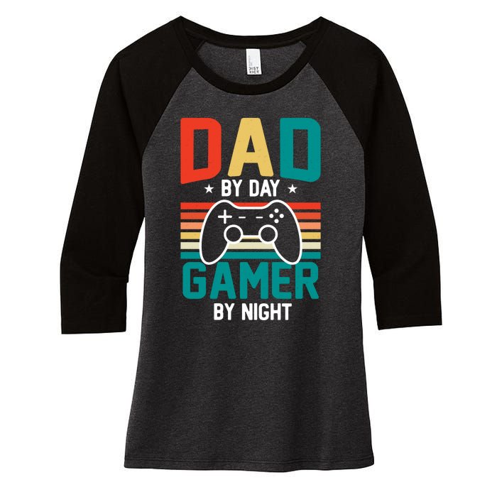 Gamer Dad T Design Women's Tri-Blend 3/4-Sleeve Raglan Shirt