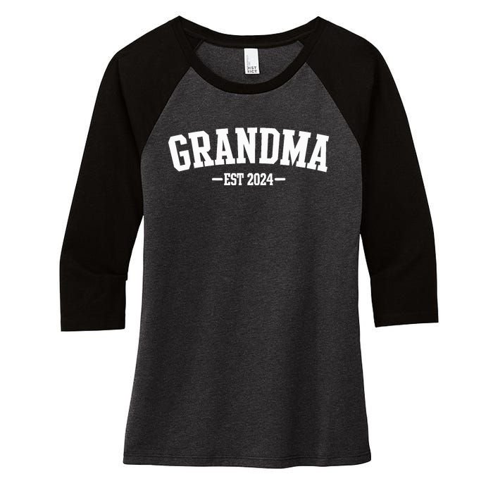 Grandma Est 2024 Promoted To Grandma 2024 For Grandmother Women's Tri-Blend 3/4-Sleeve Raglan Shirt