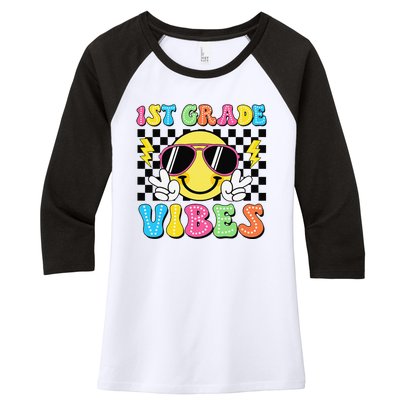 Groovy First Day Of School 1st Grade Vibes Back To School Women's Tri-Blend 3/4-Sleeve Raglan Shirt