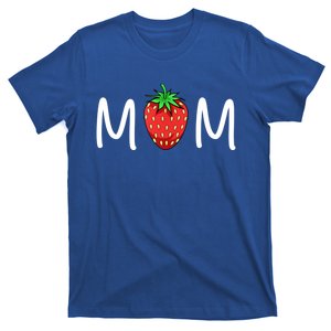 Gift For Mom Cute Strawberry Mom Meaningful Gift T-Shirt