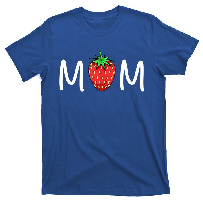 Gift For Mom Cute Strawberry Mom Meaningful Gift T-Shirt