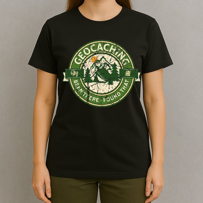 Geocaching Funny Retro Distressed Geocache Lover T-Shirt