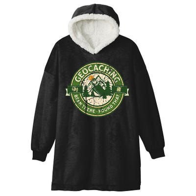 Geocaching Funny Retro Distressed Geocache Lover Hooded Wearable Blanket