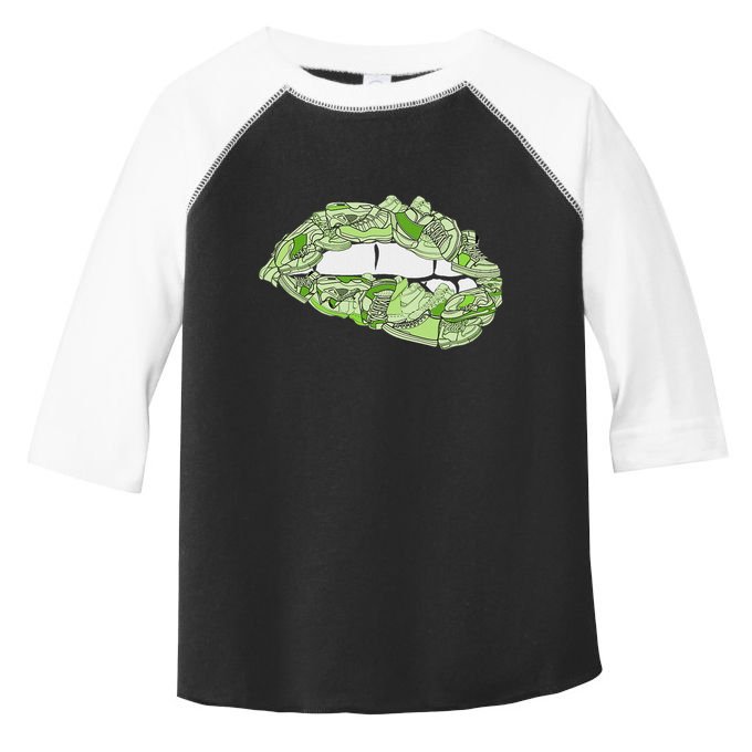 Green Female Sneakerhead Sneaker Lips Green Toddler Fine Jersey T-Shirt