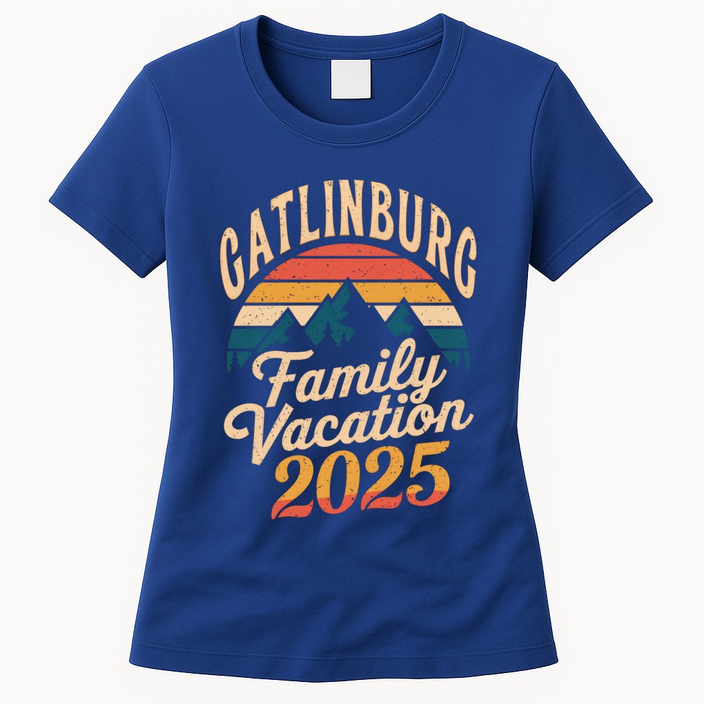 Gatlinburg Family Vacation 2025 Family Vacation Great Gift Womens T-Shirt