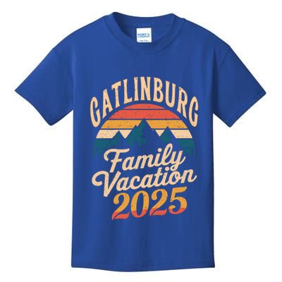 Gatlinburg Family Vacation 2025 Family Vacation Great Gift Kids T-Shirt