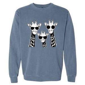 Giraffes family with sunglasses - Giraffe Garment-Dyed Sweatshirt