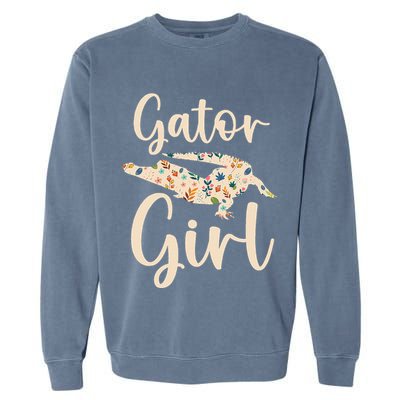 Gator Girl Alligator Lover Zookeeper Crocodile Garment-Dyed Sweatshirt