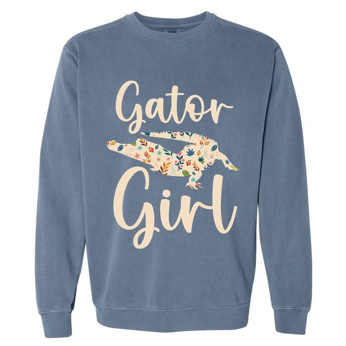 Gator Girl Alligator Lover Zookeeper Crocodile Garment-Dyed Sweatshirt