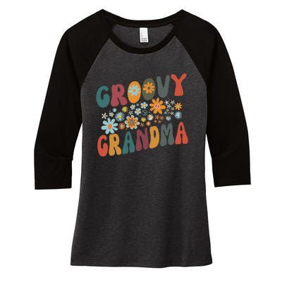 Groovy Grandma Retro Colorful Flowers Design Grandmother Women's Tri-Blend 3/4-Sleeve Raglan Shirt