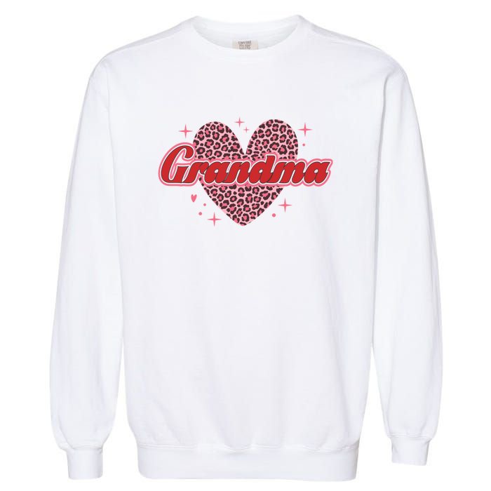 Grandma Heart Love Family Matching Garment-Dyed Sweatshirt