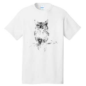 Great Horned Owl Distressed Design Tall T-Shirt