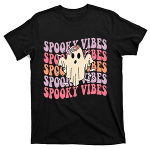 Groovy Halloween Spooky Vibes Retro Floral Ghost Costume T-Shirt