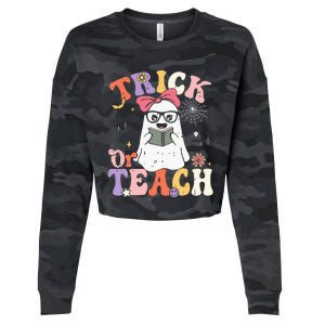 Groovy Halloween Trick Or Teach Retro Floral Ghost Teacher Cropped Pullover Crew