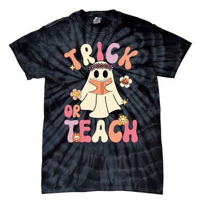 Groovy Halloween Trick Or Teach Retro Floral Ghost Teacher Tie-Dye T-Shirt