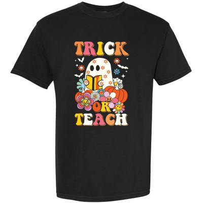 Groovy Halloween Trick Or Teach Retro Floral Ghost Teacher Garment-Dyed Heavyweight T-Shirt