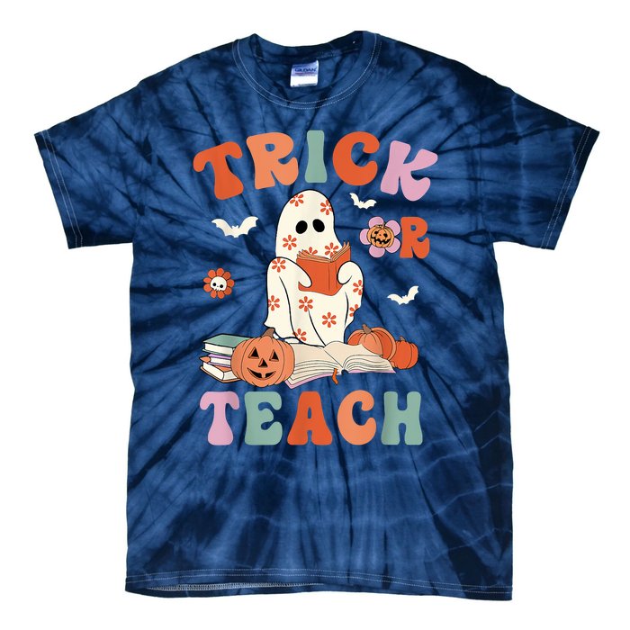 Groovy Halloween Trick Or Teach Retro Floral Ghost Teacher Tie-Dye T-Shirt