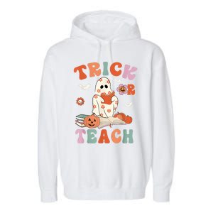 Groovy Halloween Trick Or Teach Retro Floral Ghost Teacher Garment-Dyed Fleece Hoodie