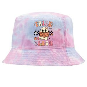 Groovy Halloween Trick Or Teach Retro Floral Ghost Teacher Gift Tie-Dyed Bucket Hat