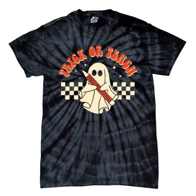 Groovy Halloween Trick Or Teach Retro Floral Ghost Teacher Tie-Dye T-Shirt