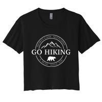 Go Hiking Worst Case Scenario A Bear Kills You Camping Women's Crop Top Tee