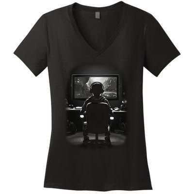 Gamer In Action Women's V-Neck T-Shirt