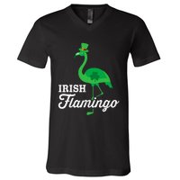 Green irish flamingo for funny St Patricks day V-Neck T-Shirt