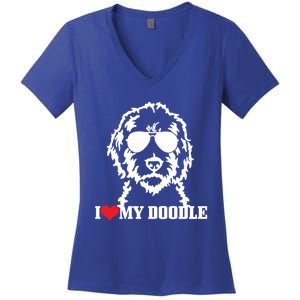 Goldendoodle I Love My Doodle Mom Labradoodle Dog Funny Gift Cool Gift Women's V-Neck T-Shirt