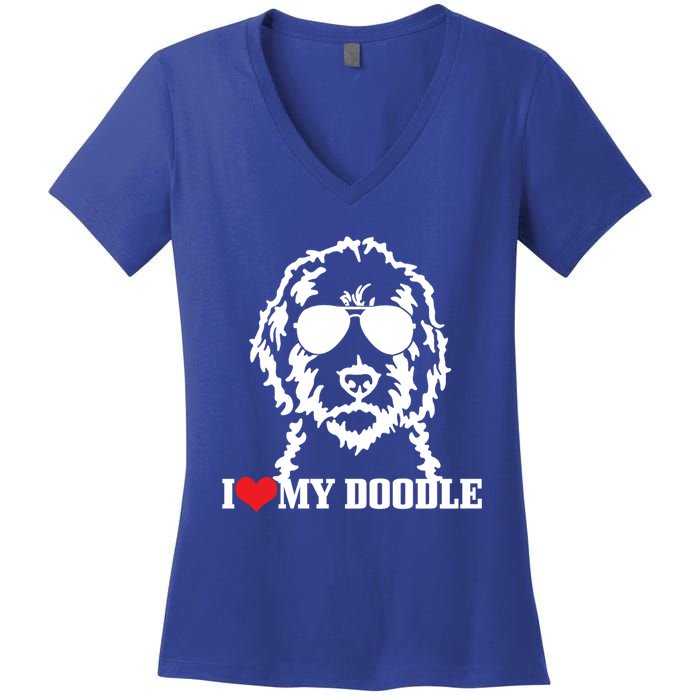 Goldendoodle I Love My Doodle Mom Labradoodle Dog Funny Gift Cool Gift Women's V-Neck T-Shirt