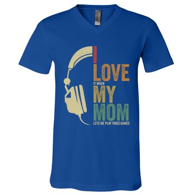 Gaming I Love My Mom Video Games Gaming Gift V-Neck T-Shirt