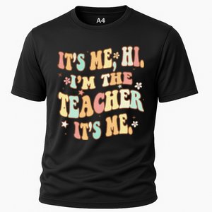 Groovy It's Me Hi I'm The Teacher It's Me Funny Teacher Cooling Performance Crew T-Shirt